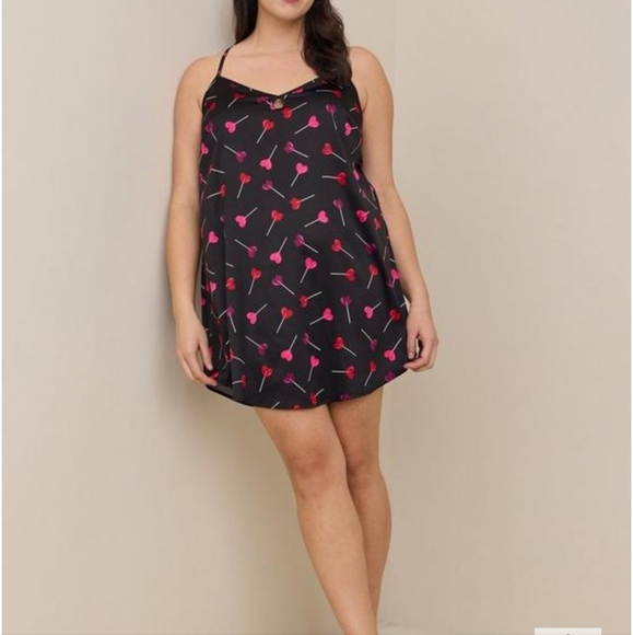 Dream satin chemise bundle with accessories - Picture 7 of 8